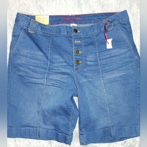 Sabrina Lauren women's shorts